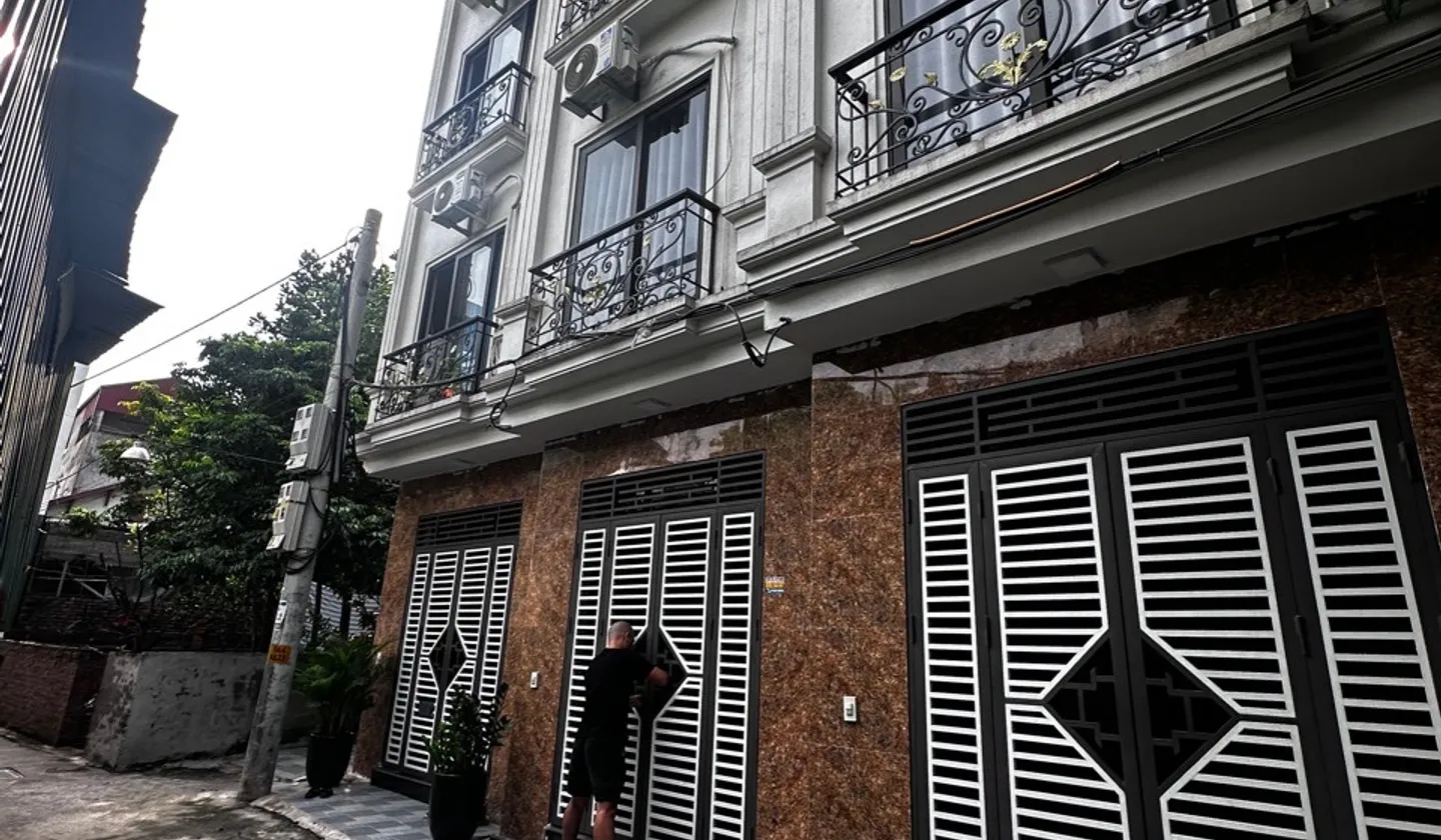 Nhà 4 tầng xinh xắn, giá cực tốt, sổ đỏ chính chủ... Bán nhà riêng tại Yên Nghĩa, Hà Nội 01