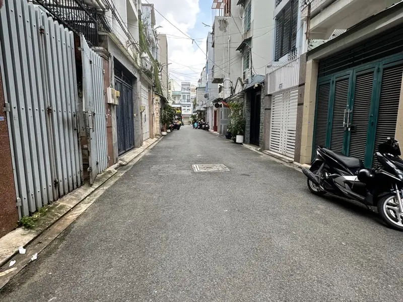 Nhà 5 tầng hẻm xe tải tránh Phú Nhuận, 44m2, 9 phòng ngủ... Bán nhà riêng tại Phú Nhuận, Hồ Chí Minh 01