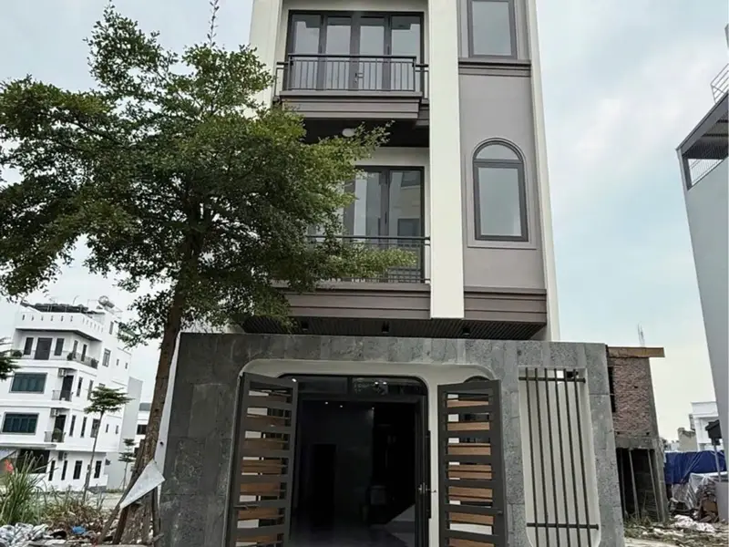 Bán nhà mặt phố khu 7 Cao Thắng, Phường Hà Lầm, 75m2, nhà mới, thang máy chờ... Bán nhà mặt phố tại Hà Lầm, Quảng Ninh 01