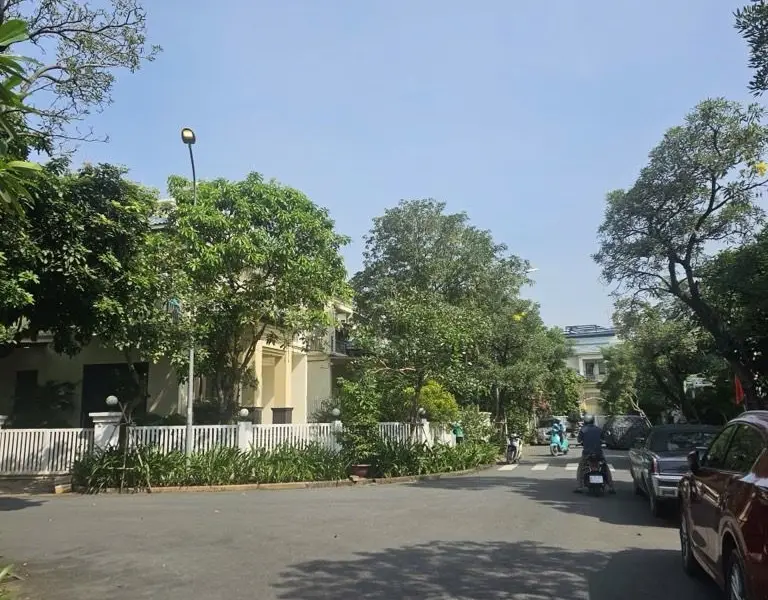 Biệt thự sân vườn thượng lưu ven sông Sài Gòn cực hiếm... Bán nhà mặt phố tại An Phú Đông, Hồ Chí Minh 01