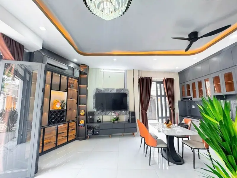 🔥🔥 NHÀ GÓC 2 MẶT TIỀN – NGANG 8M – XE HƠI TRÁNH 3 CHIẾC – ĐẬU XE THOẢI MÁI TRƯỚC NHÀ 🔥🔥... Bán nhà riêng tại Nhà Bè, Hồ Chí Minh 01