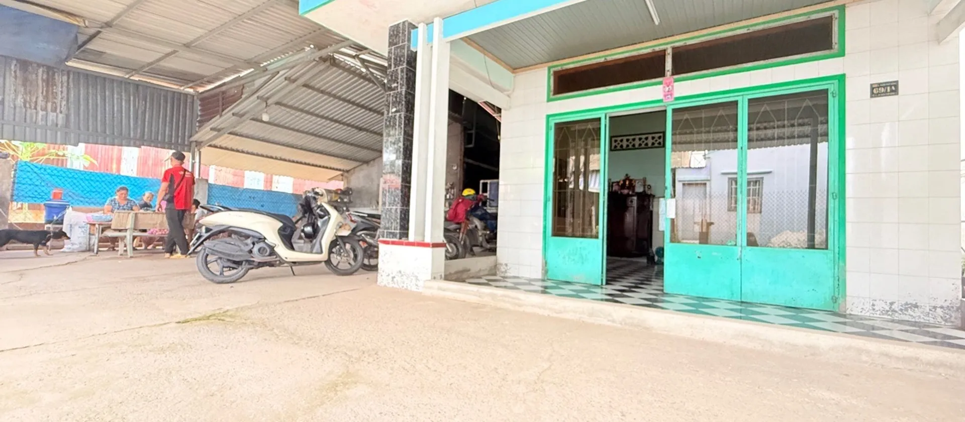 Bán nhà riêng nở hậu 2 mặt tiền, 233m² tại Thống Nhất, Hóc Môn, giá 8.1 tỷ... Bán nhà riêng tại Xuân Thới Sơn, Hồ Chí Minh 01
