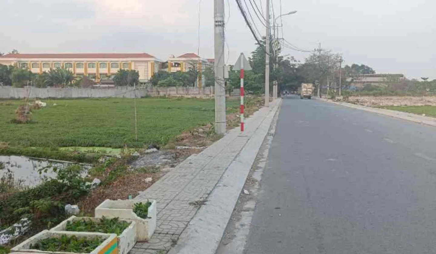 Bán đất thổ cư Bà Điểm 4 mặt tiền 10m, gần Quận 12... Bán đất tại Bà Điểm, Hồ Chí Minh 01