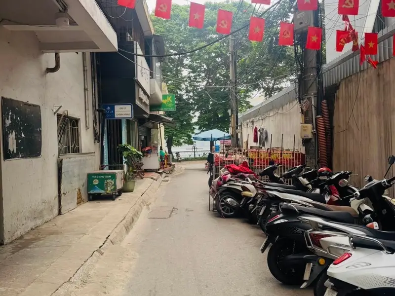 Căn hộ 2 phòng ngủ, cạnh hồ Giảng Võ, khu vực sầm uất, giá hợp lý... Bán căn hộ chung cư tại Giảng Võ, Hà Nội 01