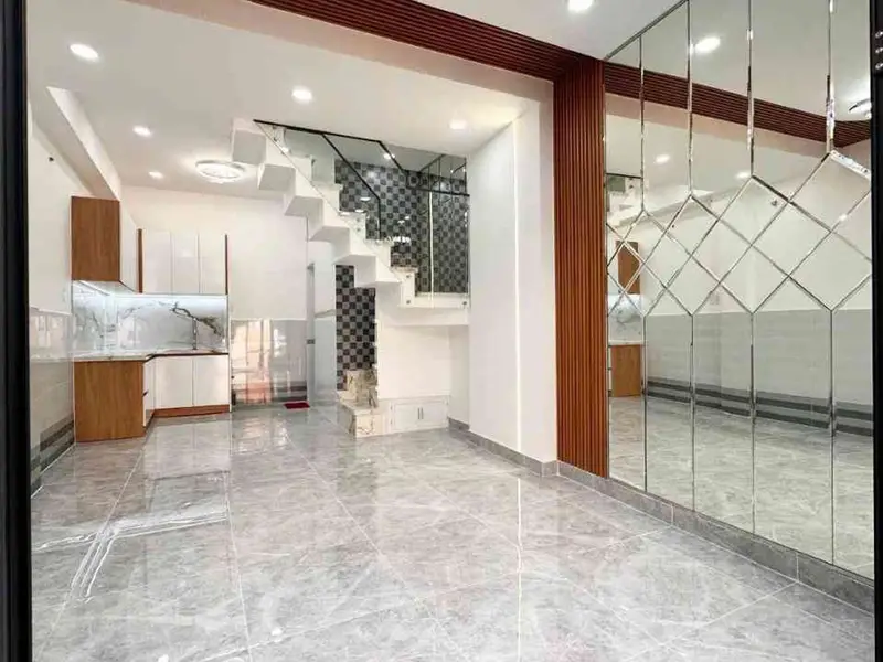Bán nhà 2 tầng 25m2 tại trung tâm Quận 8 giá 3,45 tỷ... Bán nhà riêng tại Chánh Hưng, Hồ Chí Minh 01