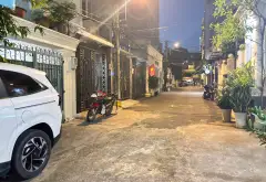 Bán nhà riêng 3 tầng diện tích 34,2m² tại khu vực Hoàng Diệu với pháp lý đầy đủ... Bán nhà riêng tại Phú Nhuận, Hồ Chí Minh 01