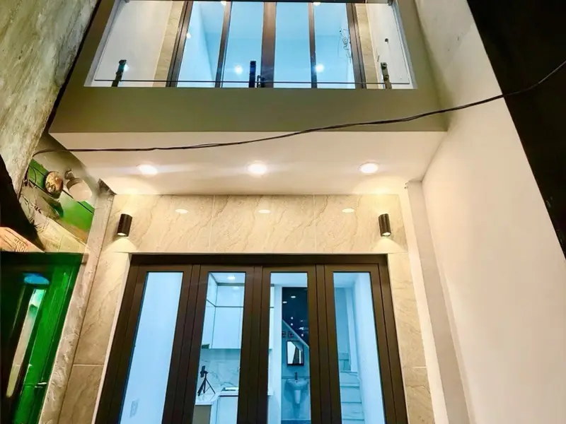 Bán nhà riêng 3 tầng tại quận Tây Hồ, giá 2,89 tỷ... Bán nhà riêng tại Hòa Bình, Hồ Chí Minh 01