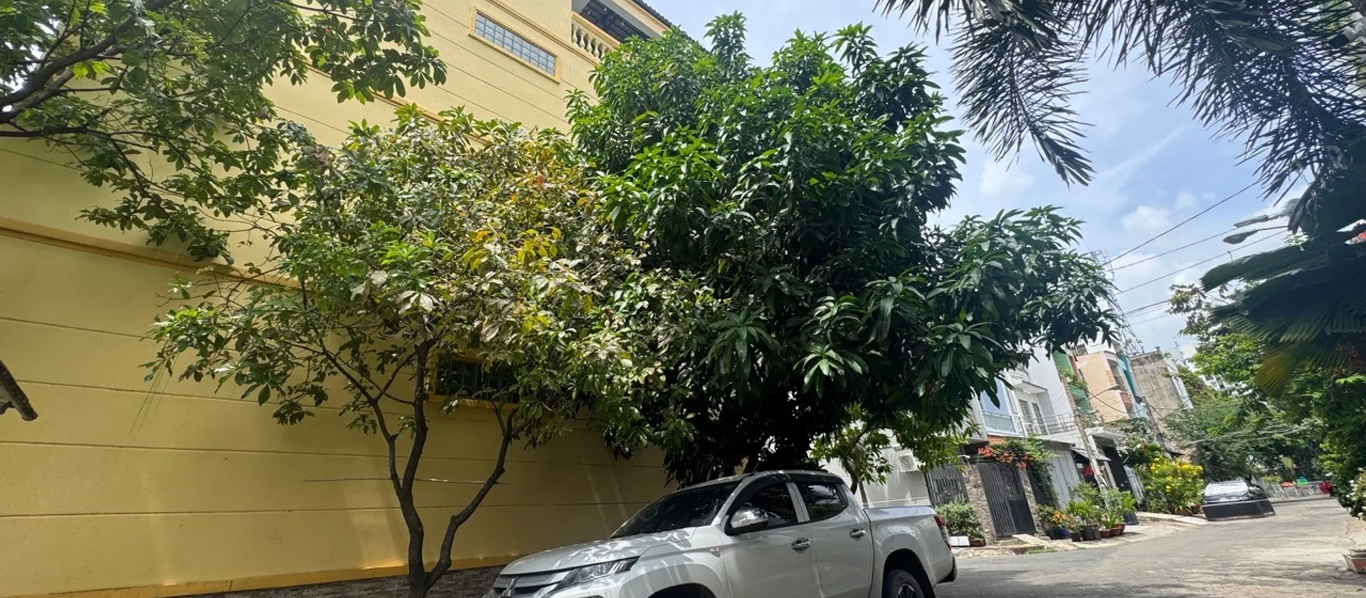 TOÀ NHÀ LÔ GÓC 4 TẦNG – THANG MÁY – ĐIỀU HOÀ ÂM TRẦN – LUỸ BÁN BÍCH - ĐẦM SEN... Bán nhà riêng tại Phú Thạnh, Hồ Chí Minh 01