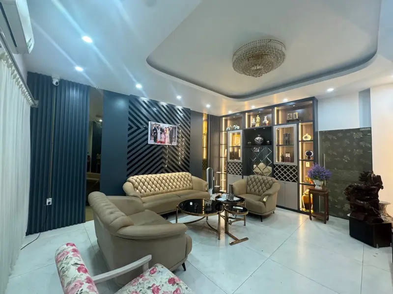 Nhà riêng 5 tầng thang máy, mặt tiền rộng tại trung tâm thành phố, gần mặt phố Hoàng Văn Thụ... Bán nhà riêng tại Hồng Bàng, Hải Phòng 01