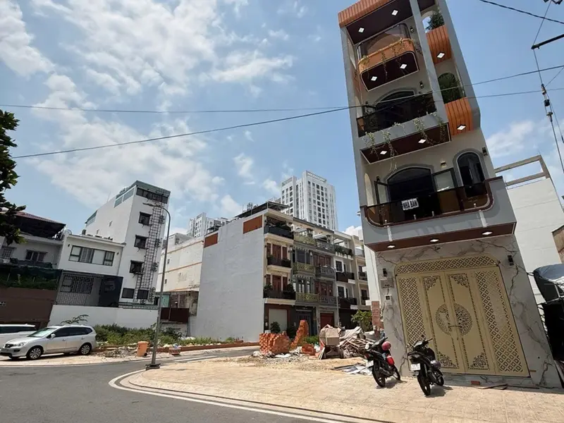Nhà mặt phố hẻm ô tô rộng tại Tô Hiệu, Quận Tân Phú với 4 tầng hiện đại... Bán nhà mặt phố tại Phú Thạnh, Hồ Chí Minh 01