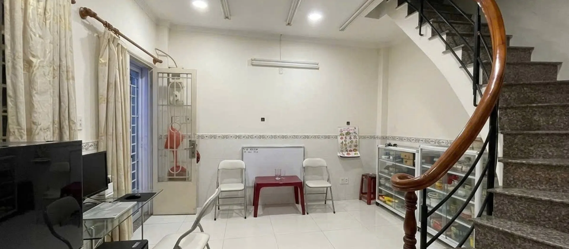 Nhà đẹp, khu Đức Nhuận giá hợp lý, sẵn cho thuê... Bán nhà riêng tại Đức Nhuận, Hồ Chí Minh 01