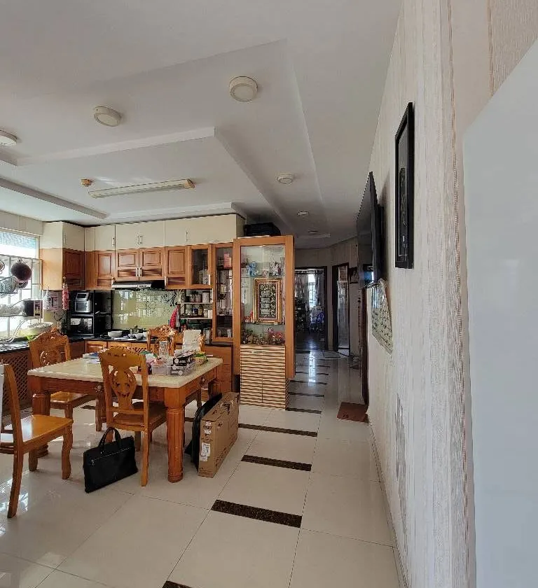 Bán căn hộ chung cư 3PN diện tích 126,2 m² tại Phường Diên Hồng, pháp lý cơ sở, giá 9 tỷ đồng... Bán căn hộ chung cư tại Diên Hồng, Hồ Chí Minh 01