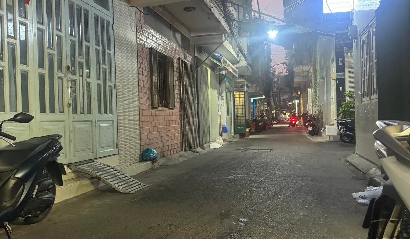 Bán nhà riêng 3 tầng tại Phường 9, Quận Tân Bình, hẻm xe tải rộng 5m... Bán nhà riêng tại Tân Hòa, Hồ Chí Minh 01