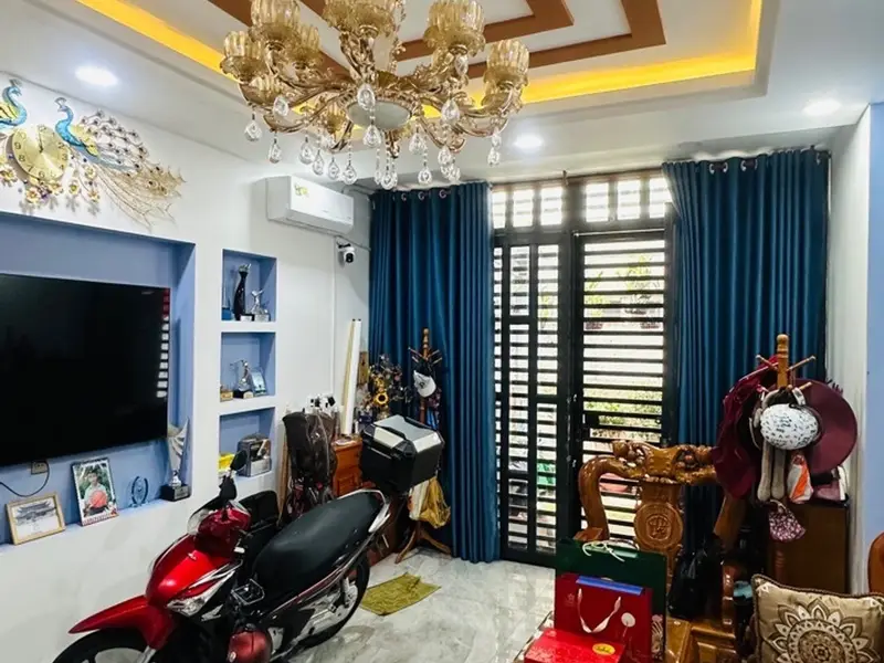 Nhà 5 tầng chắc chắn tại Tân Bình, sân thượng rộng rãi... Bán nhà riêng tại Tân Sơn, Hồ Chí Minh 01