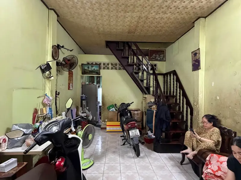 Khuôn Đất Hẻm 1 Trục Sát Mặt Tiền Nguyễn Ngọc Lộc, Quận 10 - Tiện Xây Mới Nhà Phố Đô Thị... Bán nhà riêng tại Diên Hồng, Hồ Chí Minh 01