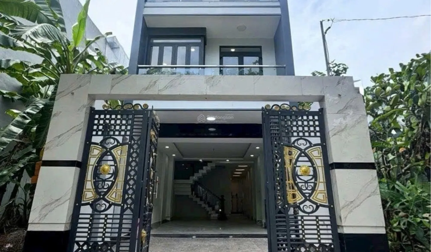 Nhà phố rộng rãi, tiện nghi giữa lòng Quận 8... Bán nhà mặt phố tại Bình Đông, Hồ Chí Minh 01