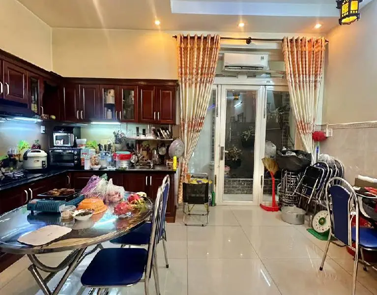 Nhà kiên cố 3 tầng có điện mặt trời Phường Bình Trị Đông... Bán owner_side tại Bình Trị Đông, Hồ Chí Minh 01