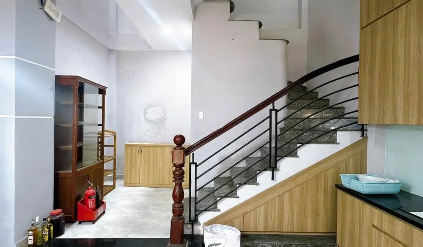 NHÀ ĐẸP VỊ TRÍ ĐẸP
HẺM LỚN... Bán nhà riêng tại Gò Vấp, Hồ Chí Minh 01