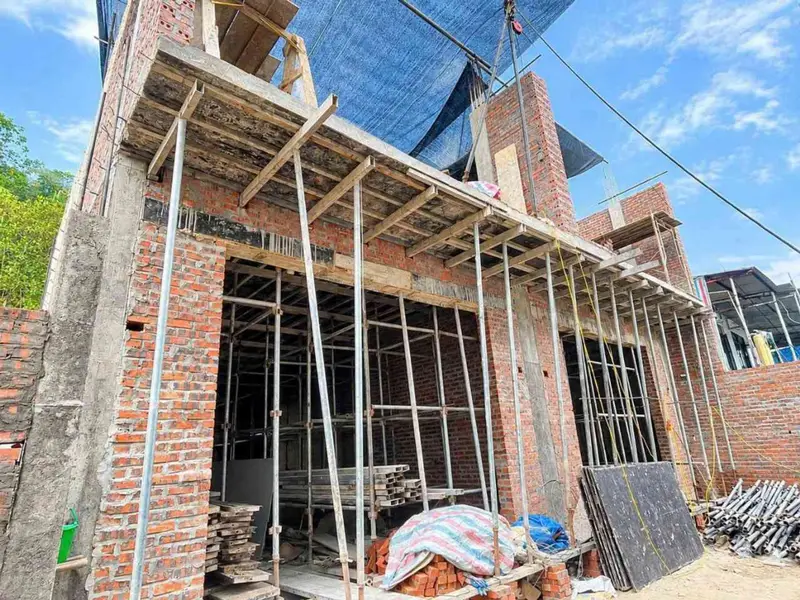 Bán nhà 3 tầng có sân rộng tại Hà Khánh giá dưới 3 tỷ... Bán nhà riêng tại Cao Xanh, Quảng Ninh 01