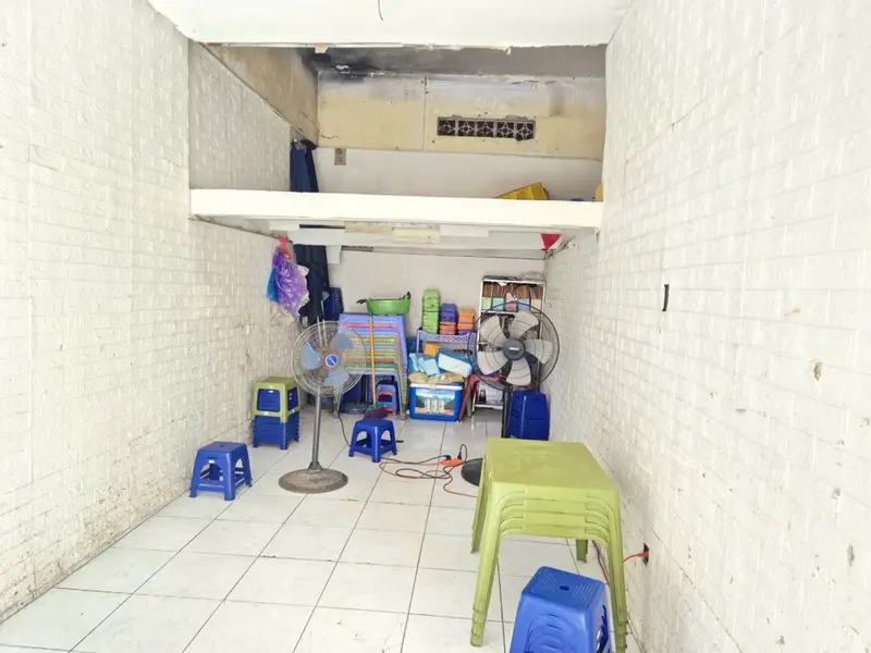 Bán nhà mặt phố tại quận Hoàn Kiếm, diện tích 23.4 m2, mặt tiền 3.5 m, pháp lý sổ đỏ rõ ràng... Bán nhà mặt phố tại Hoàn Kiếm, Hà Nội 01