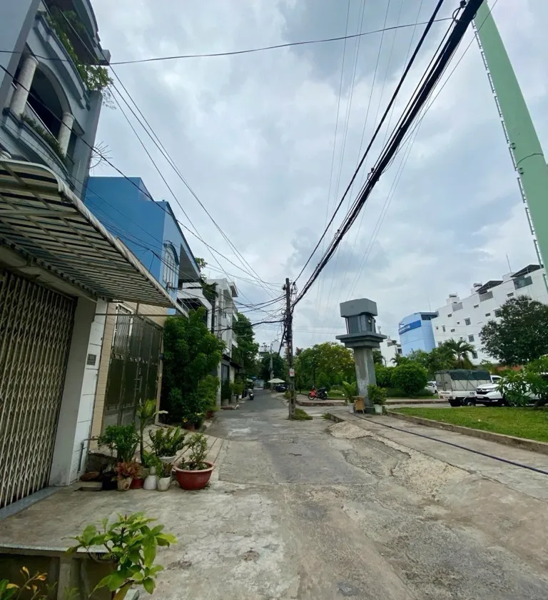 Cơ hội hiếm có sở hữu nhà 2 tầng mặt tiền Nguyễn Sơn, Tân Phú... Bán nhà riêng tại Phú Thạnh, Hồ Chí Minh 01