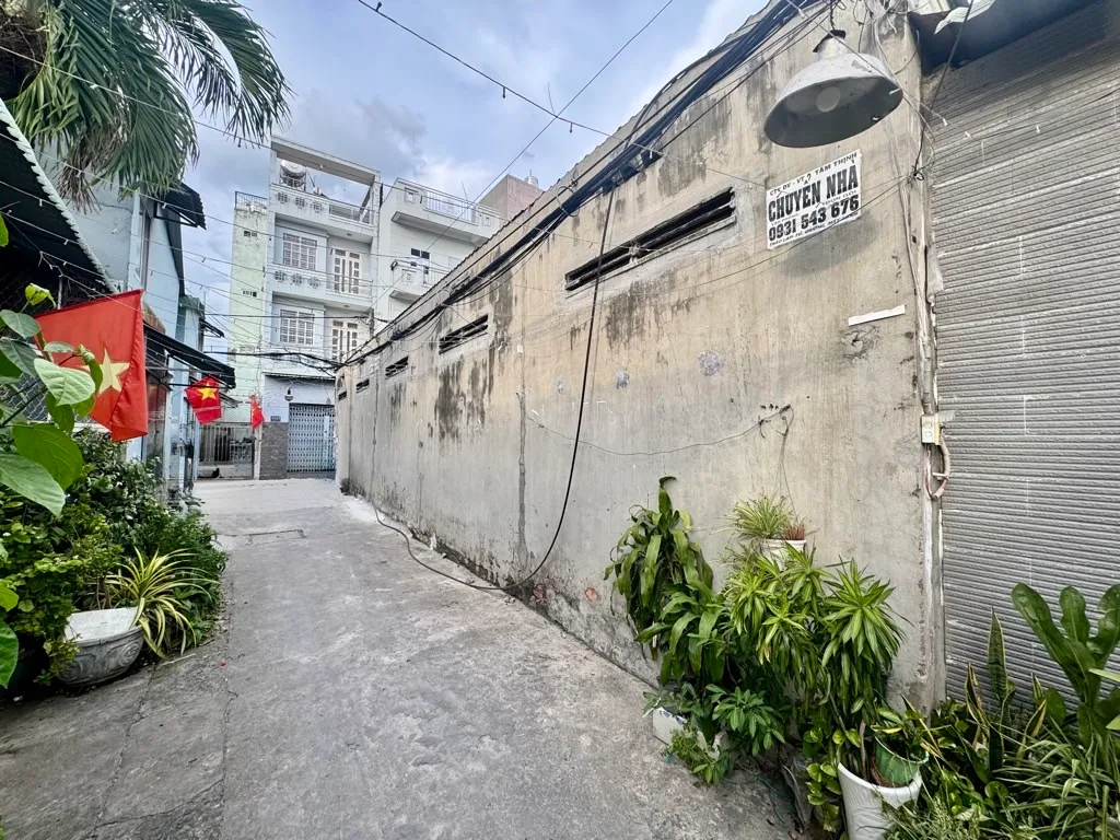 ❌ LÔ GÓC NGANG 10M - DÃY TRỌ 10 PHÒNG - LIỀN KỀ CÔNG VIÊN PHẦN MỀM QUANG TRUNG - 10.X TỶ ❌... Bán nhà riêng tại Trung Mỹ Tây, Hồ Chí Minh 01