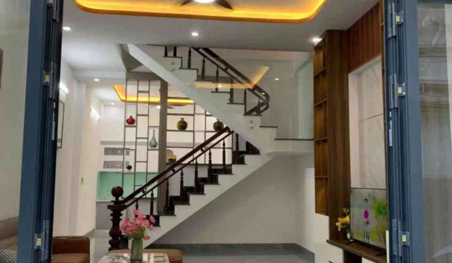 Cơ hội sở hữu nhà 2 tầng tuyệt đẹp tại Cù Chính Lan, giá tốt hiếm có... Bán nhà riêng tại Thanh Khê, Đà Nẵng 01
