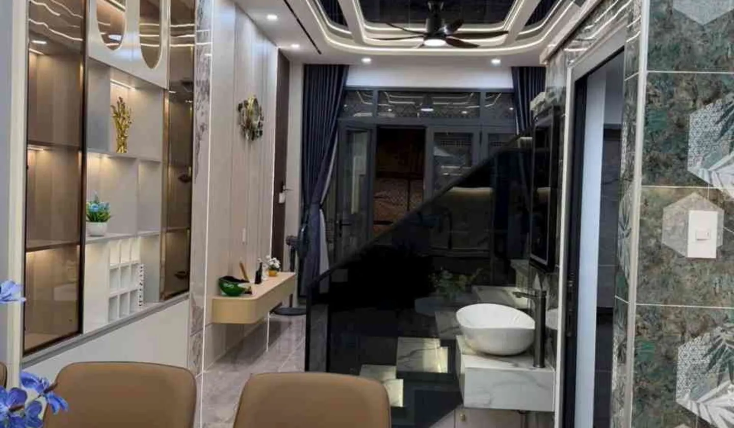 Bán nhà 3 tầng hẻm xe hơi ở Tân Sơn, 44m2, 4PN, giá 7.2 tỷ... Bán nhà riêng tại Tân Sơn, Hồ Chí Minh 01