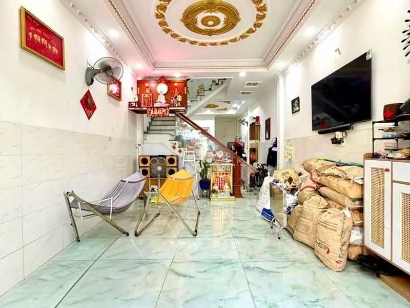 Nhà 2 tầng kiên cố tại Bình Trị Đông - Cơ hội sở hữu giá sốc dưới 5 tỷ... Bán nhà riêng tại Bình Trị Đông, Hồ Chí Minh 01