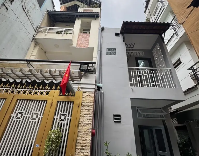 Bán nhà 2 tầng lô góc hẻm xe hơi quận Tân Bình giá 2.35 tỷ... Bán nhà riêng tại Tân Sơn Hòa, Hồ Chí Minh 01