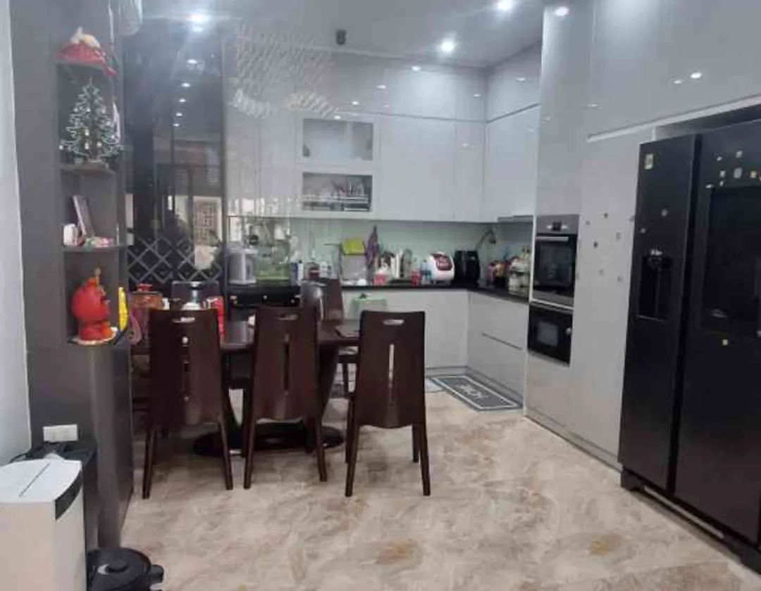 Bán nhà riêng 5 tầng tại Nhật Tảo, diện tích 44m2, giá 12,8 tỷ đồng... Bán nhà riêng tại Phú Thượng, Hà Nội 01