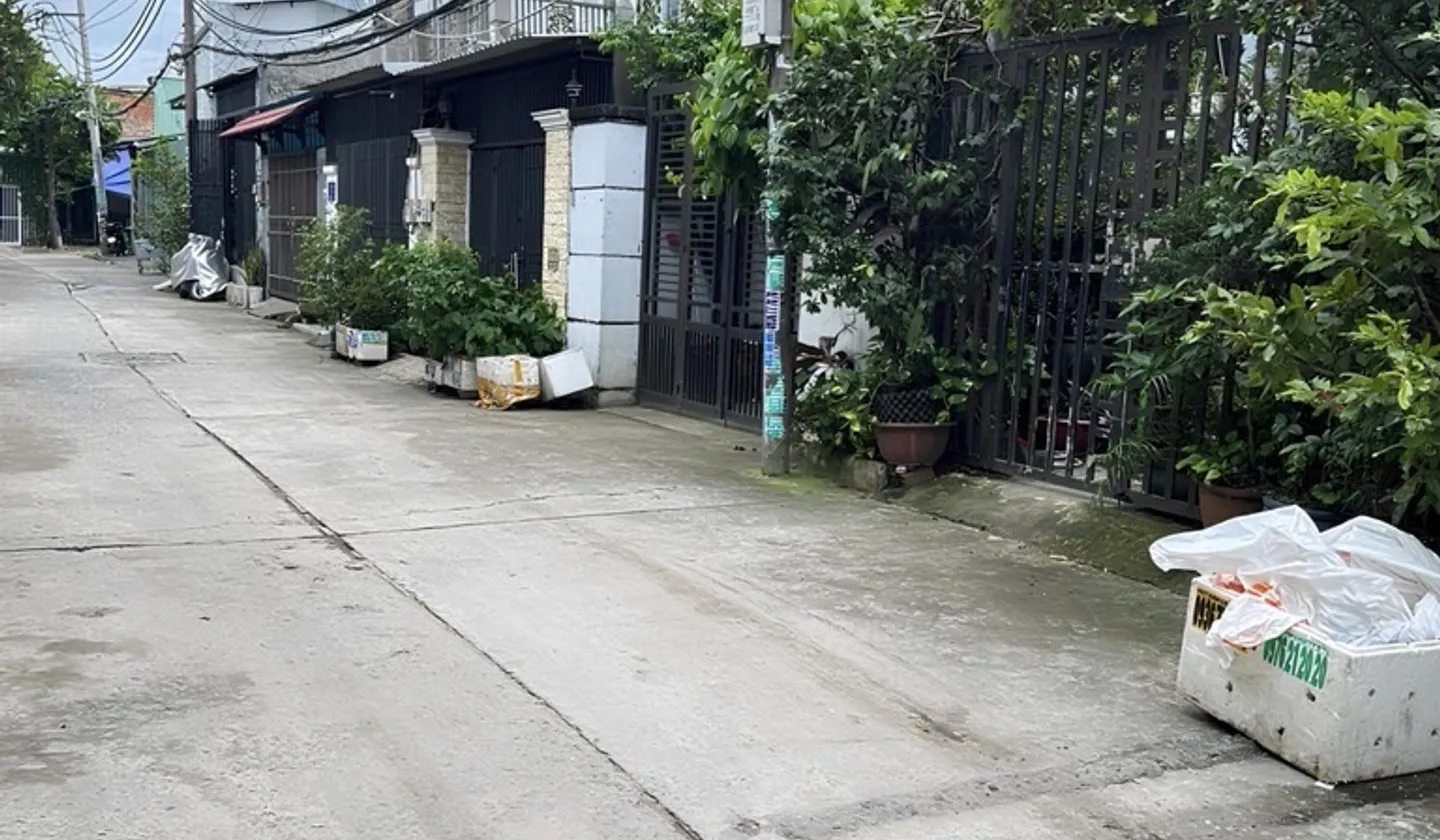 Bán nhà 3 tầng 4 phòng ngủ tại Phường Bình Tân giá 3,28 tỷ... Bán nhà riêng tại Bình Tân, Hồ Chí Minh 01