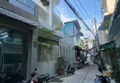 Nhà phố hiện đại 4PN tiện nghi ở Quận 11, hẻm xe hơi thông thoáng... Bán nhà riêng tại Phú Thọ, Hồ Chí Minh 01