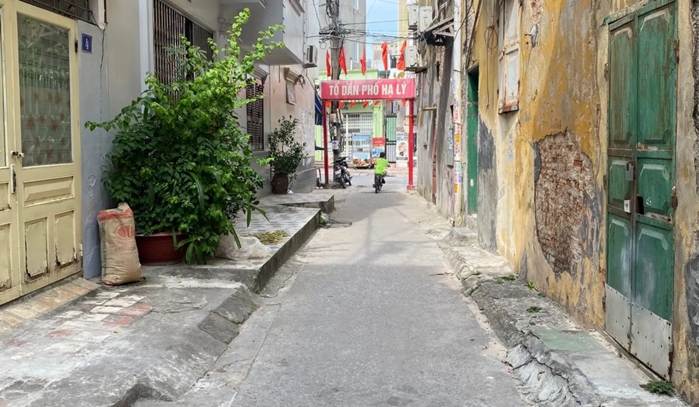 Nhà đẹp ngõ nông gần phố đi bộ, tặng full nội thất, sẵn ở ngay... Bán nhà riêng tại Hồng Bàng, Hải Phòng 01
