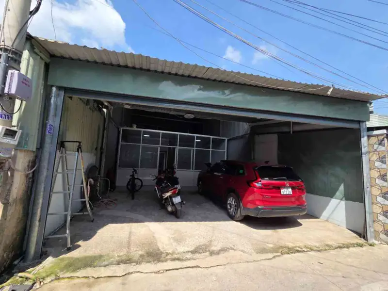 BÁN ĐẤT TẶNG NHÀ. KHÔNG CÓ CĂN THỨ 2 NGAY TRUNG TÂM HÀNH CHÁNH HÓC MÔN... Bán nhà riêng tại Xuân Thới Sơn, Hồ Chí Minh 01