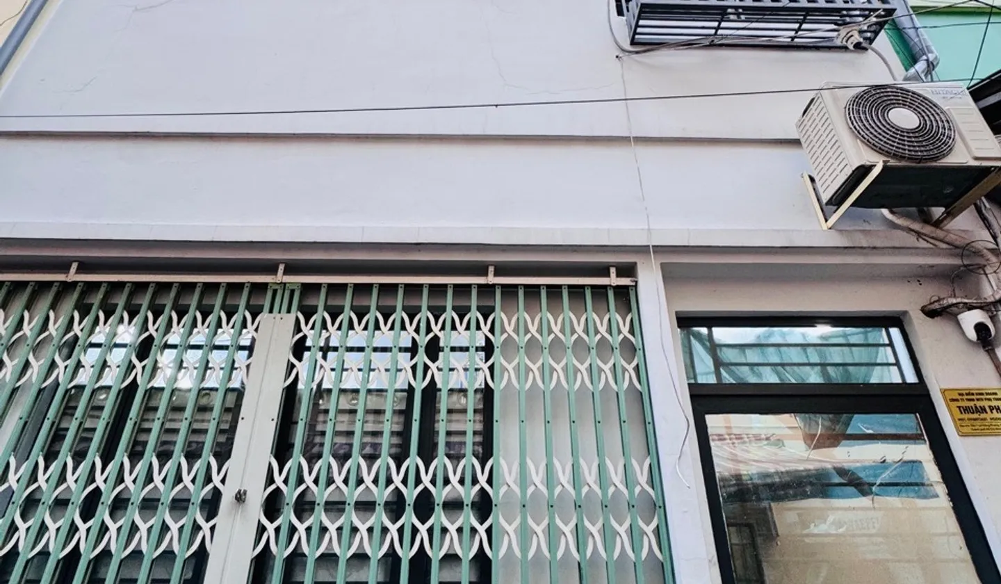 Nhà đẹp HXH sát mặt tiền Lê Hồng Phong, Quận 10... Bán nhà riêng tại Vườn Lài, Hồ Chí Minh 01