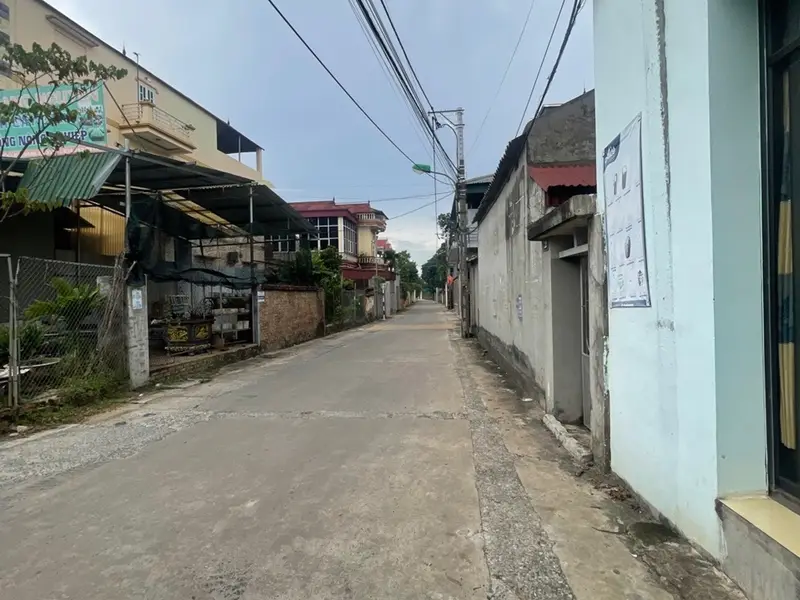 Siêu hiếm đan tảo đường 2 ô tô tránh mua đầu tư quá đẹp 

Mô tả 

Diện tích :95 m... Bán đất tại Sóc Sơn, Hà Nội 01