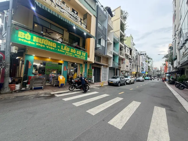 HXH ĐỖ CỬA GẦN CHỢ: NHÀ 3 TẦNG ĐƯỜNG NGUYỄN THIỆN THUẬT 0933962882... Bán nhà riêng tại Bàn Cờ, Hồ Chí Minh 01