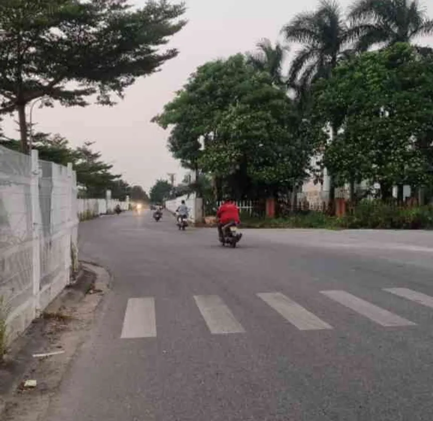 🔥 ĐẤT LÔ GÓC 3 MẶT THOÁNG – KHU TĐC ĐỒNG NGUYÊN, TỪ SƠN 🔥

💥 Diện tích 132m² – Mặt tiền 6m... Bán đất tại Đồng Nguyên, Bắc Ninh 01