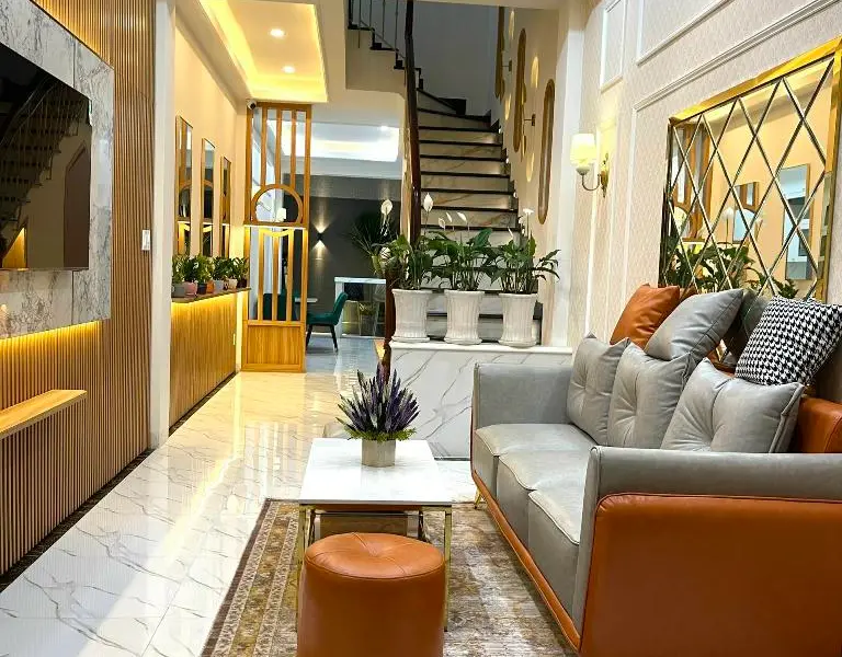 NGAY VINCOM - HẺM Ô TÔ NGUYỄN THÁI SƠN– NHÀ 5 TẦNG SIÊU ĐẸP –Nhỉnh 9 TỶ... Bán owner_side tại Hạnh Thông, Hồ Chí Minh 01