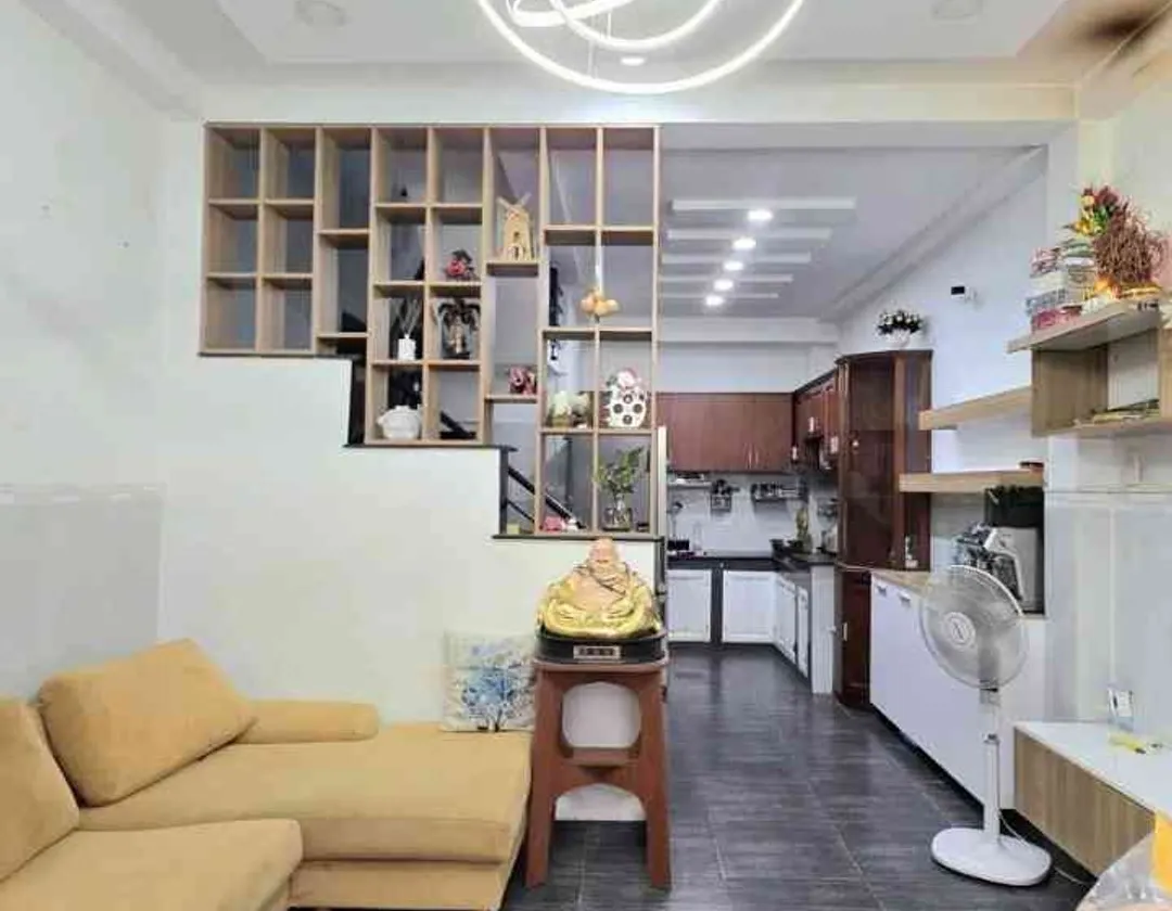 Bán nhà 2 tầng 2 ngủ tại phường Hạnh Thông, Hồ Chí Minh giá 4.7 tỷ... Bán nhà riêng tại Hạnh Thông, Hồ Chí Minh 01
