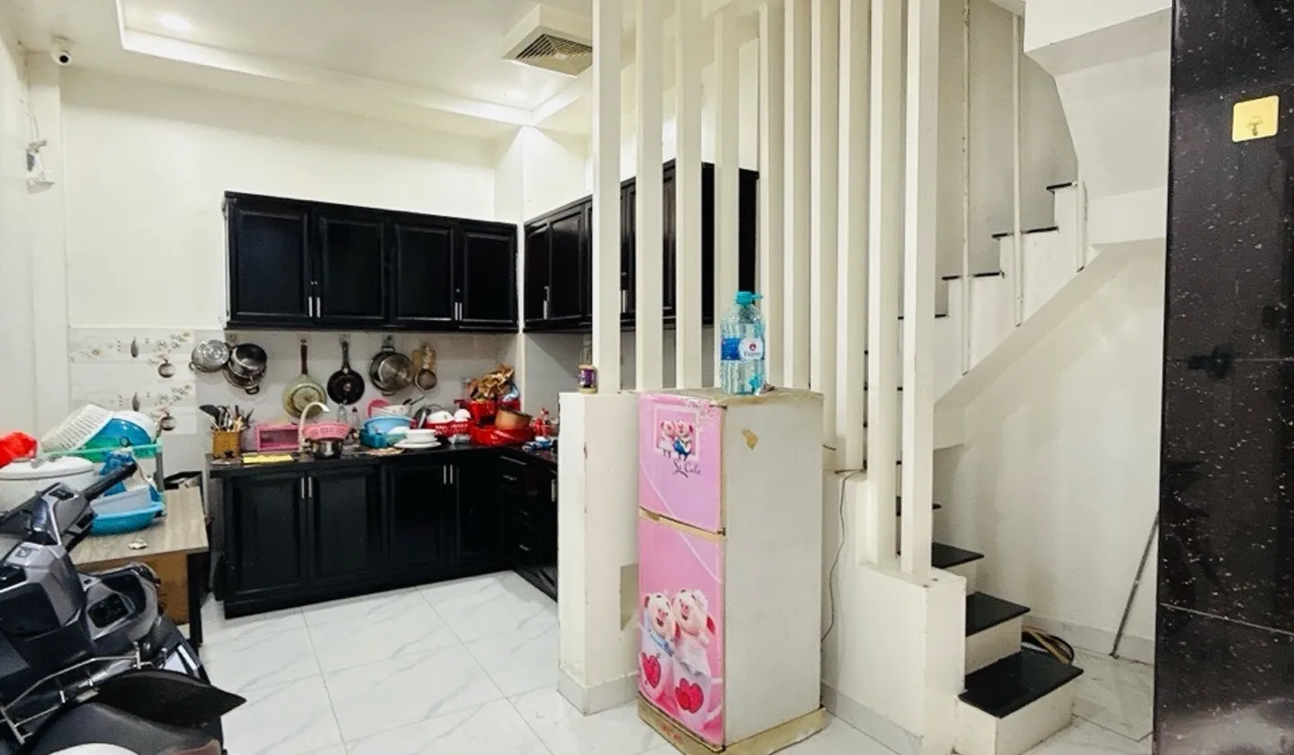 Bán nhà riêng 5 tầng Huỳnh Văn Bánh Phú Nhuận , giá 3.3 tỷ... Bán nhà riêng tại Phú Nhuận, Hồ Chí Minh 01
