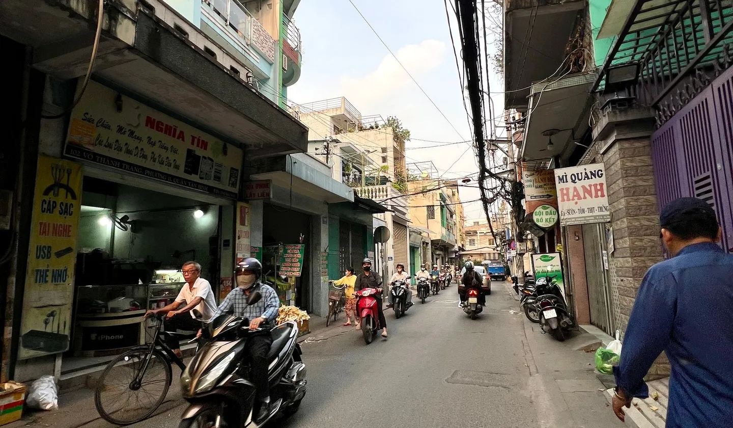 Bán nhà mặt phố 3 tầng tại Tân Bình giá 16.5 tỷ... Bán nhà mặt phố tại Bảy Hiền, Hồ Chí Minh 01
