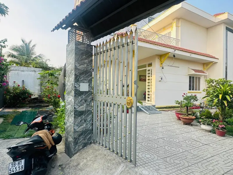 Biệt thự sân vườn rộng 300m2, giá tốt, tiện nghi đầy đủ... Bán nhà riêng tại Đông Thạnh, Hồ Chí Minh 01