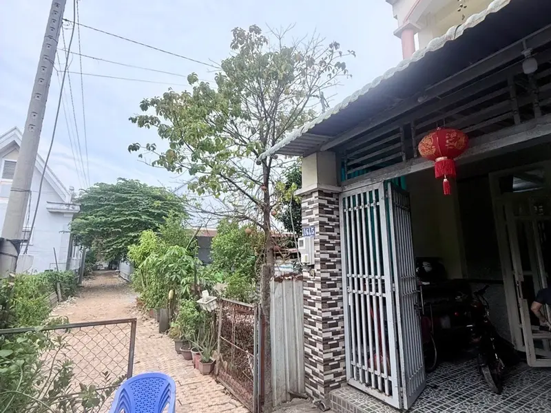 BÁN NHÀ HXH, NỞ HẬU 20M RA HUỲNH THỊ HAI – 100M² – NGANG LỚN 5.3M - 3PN – 2WC – QUẬN 12 + NHỈNH 5 T... Bán nhà riêng tại Trung Mỹ Tây, Hồ Chí Minh 01