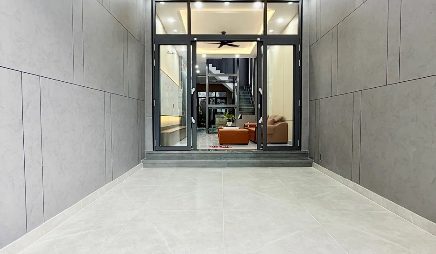 NHÀ HẺM Ô TÔ - 4 TẦNG - 85M2 - CÓ THANG MÁY - 12.49 TỶ - FULL NỘI THẤT... Bán nhà riêng tại Xóm Chiếu, Hồ Chí Minh 01
