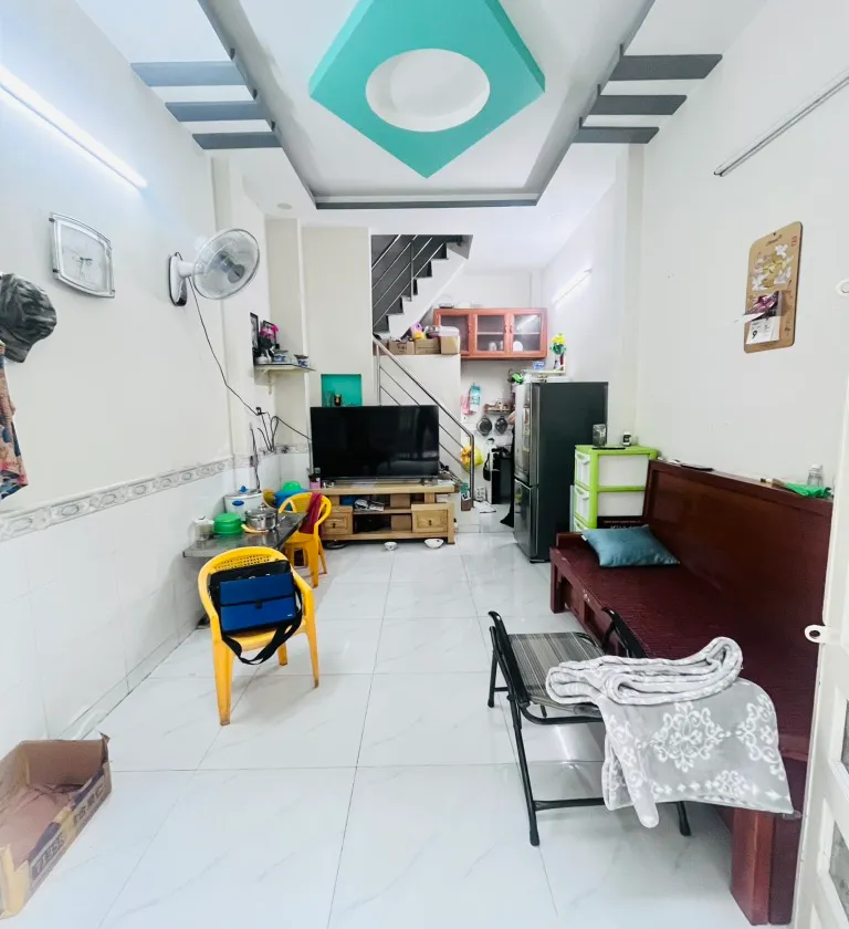 . 🆘 Nhà nhỏ công năng to DTSD 84m2 - Kết cấu 4 tầng BTCT - Sổ hồng chính chủ 1 đời , giá chỉ 2 tỷ... Bán nhà riêng tại Phú Định, Hồ Chí Minh 01