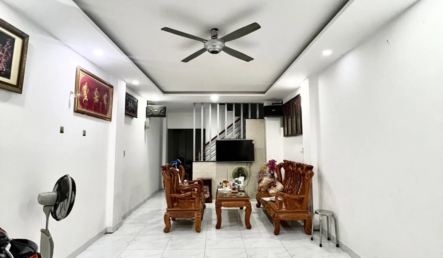 Nhà 4 tầng xinh xắn cạnh Aoen Tân Phú, sẵn ở ngay... Bán nhà riêng tại Tân Sơn Nhì, Hồ Chí Minh 01