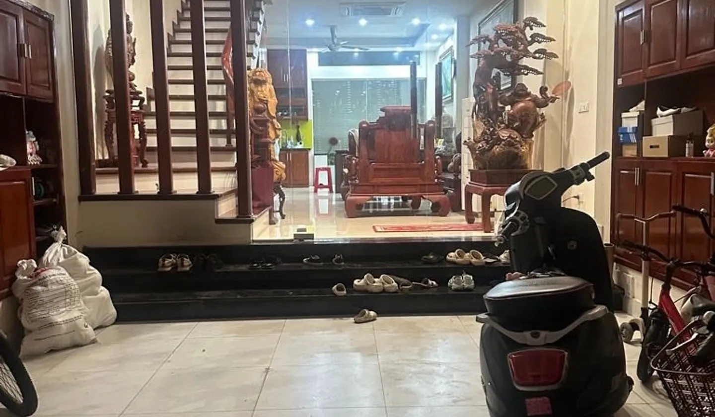 Nhà mặt phố 5 tầng tại trung tâm quận Hà Đông giá 18.9 tỷ... Bán nhà mặt phố tại Kiến Hưng, Hà Nội 01
