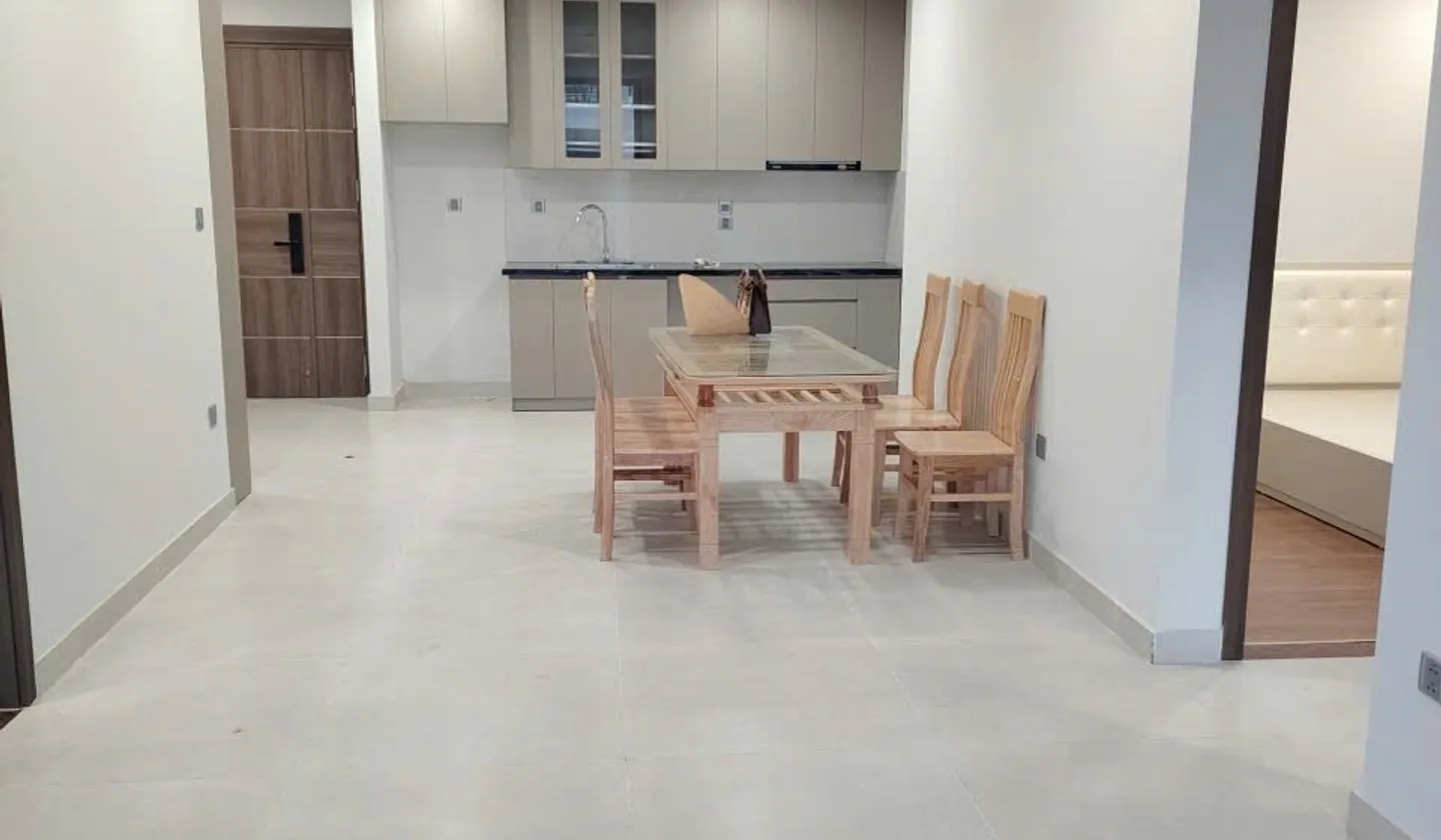 Căn hộ cao cấp 3 ngủ view hồ tại Ngọc Thuỵ, diện tích 97m2 full nội thất... Bán căn hộ chung cư tại Bồ Đề, Hà Nội 01